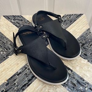 Sofft Black Leather Sandals Sz 7